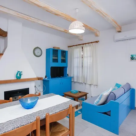 Trilo Mare Будони