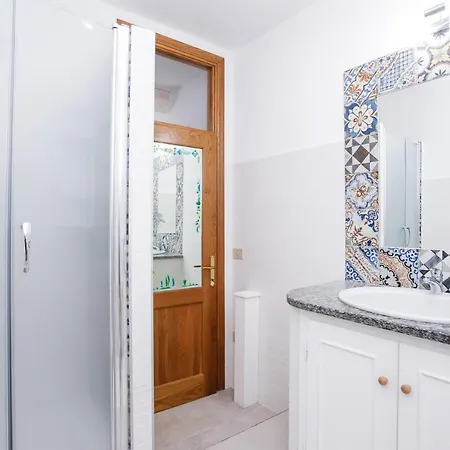 Trilo Mare * 布多尼